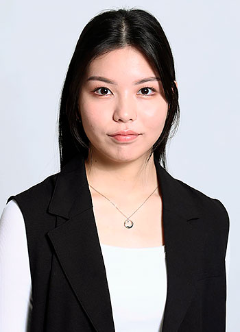 藤井歩里